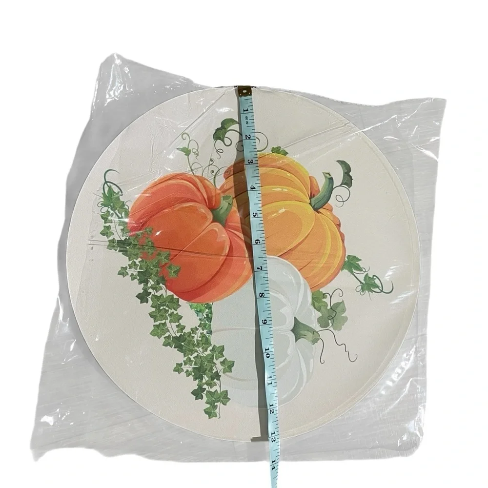 NWT! Home L6- Fall Round Set of 6 White Orange Pumpkin Place Mats Placemat
